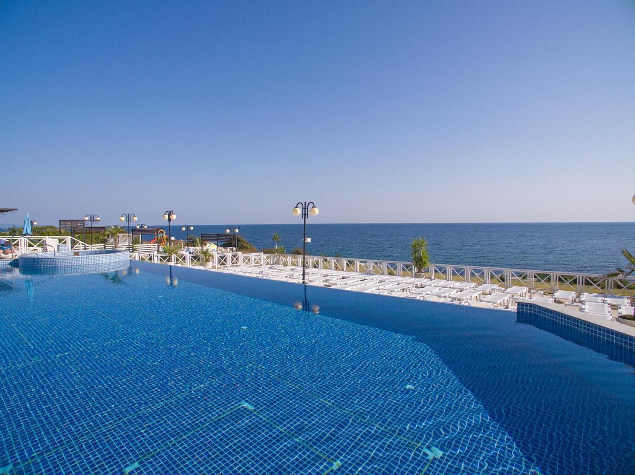 Hotel Eskada Beach Ahtopol Exterior foto